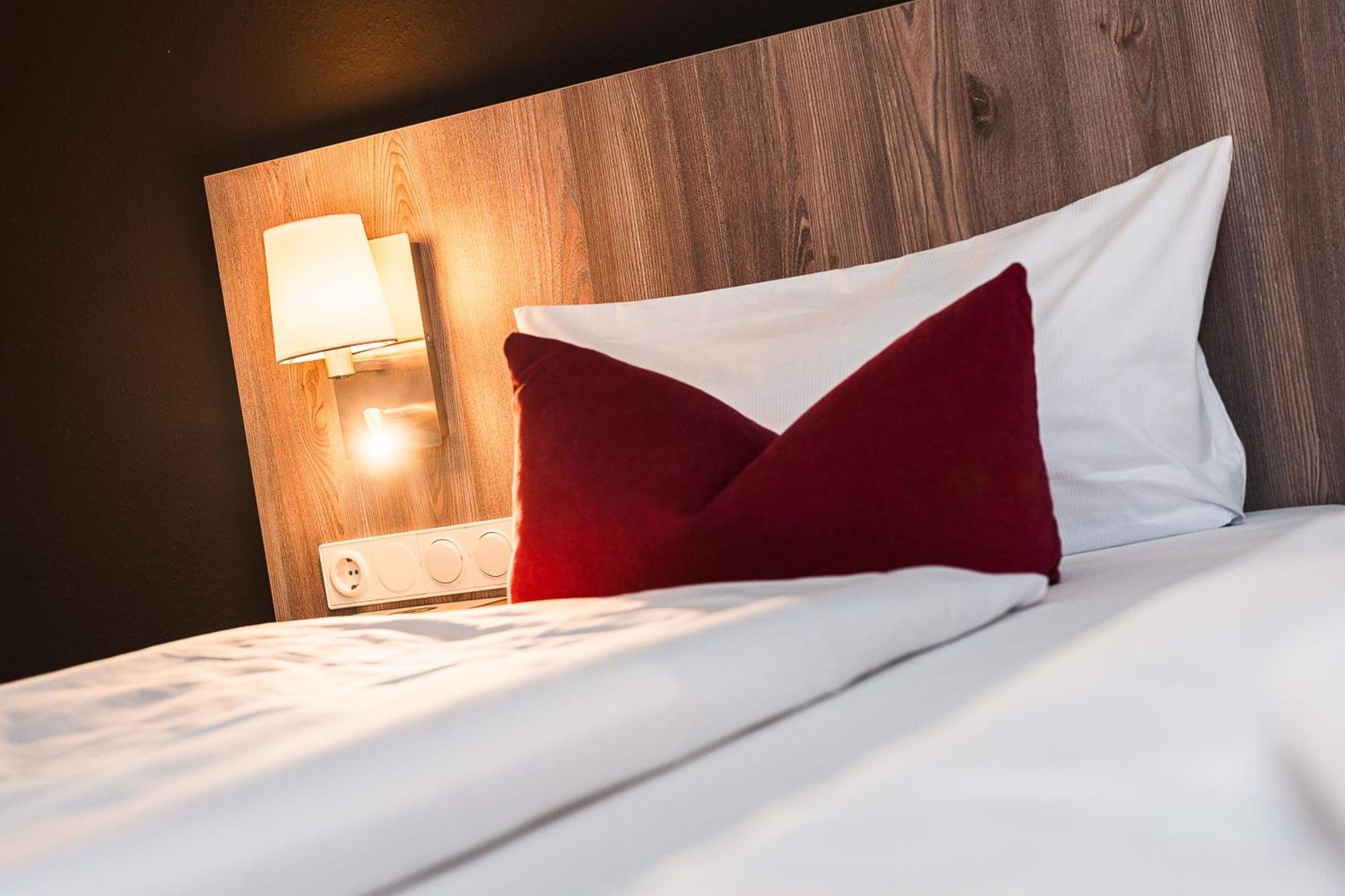 Martas Hotel Lutherstadt Wittenberg Rum bild